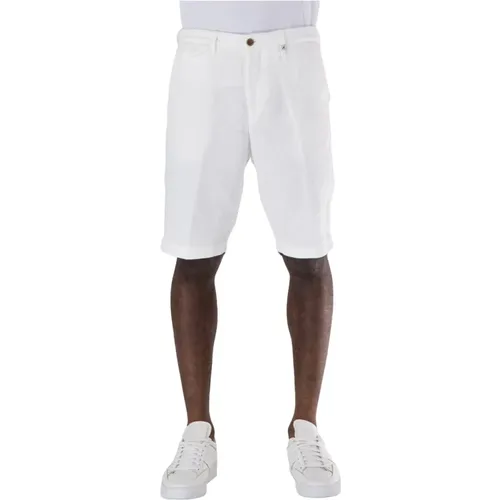 Chino Shorts for Men , male, Sizes: 2XL, M, XL, S, L - Myths - Modalova