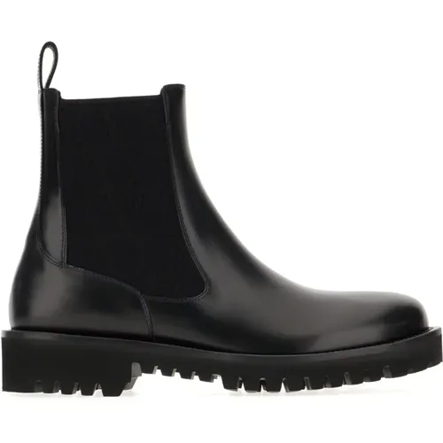 Stylish Boots for Fashion Lovers , male, Sizes: 7 UK, 9 UK, 10 UK, 8 UK, 11 UK, 6 UK - Valentino Garavani - Modalova