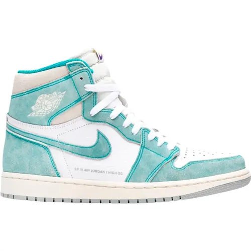 Retro High Turbo Green Limited Edition , male, Sizes: 11 UK, 7 UK, 8 UK, 6 UK, 11 1/2 UK, 13 UK, 12 UK, 9 UK, 15 1/2 UK, 13 1/2 UK, 8 1/2 UK, 14 1/2 U - Nike - Modalova