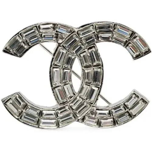 Pre-owned Metal brooches , female, Sizes: ONE SIZE - Chanel Vintage - Modalova