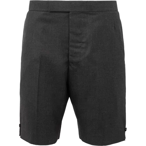 Tailored Bermuda Pants , male, Sizes: L - Thom Browne - Modalova