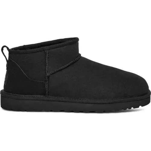 Classic Ultra Mini Boots , male, Sizes: 12 UK, 6 UK, 8 UK, 10 UK, 11 UK, 9 UK, 7 UK - Ugg - Modalova