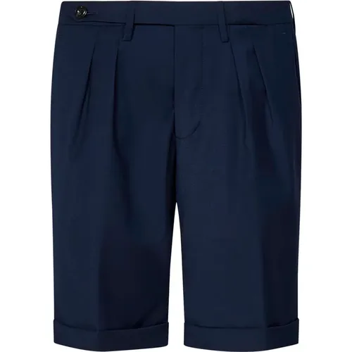 Royal Wool Blend Pleated Bermuda Shorts , male, Sizes: W36, W38, W33, W35, W40, W30, W32, W31, W34 - Michael Coal - Modalova