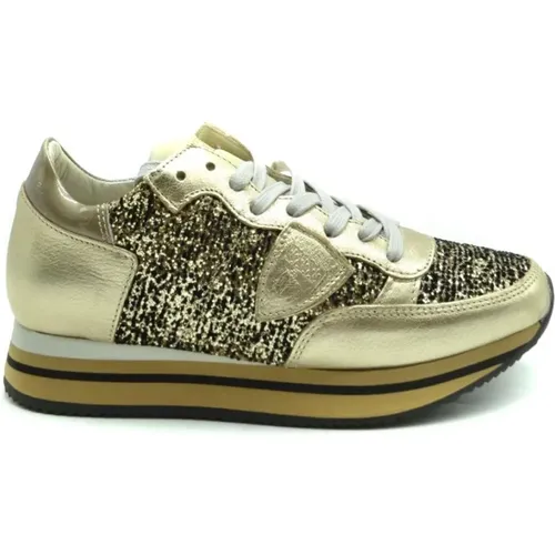 Low Top Sneakers with Glitter - Gold , female, Sizes: 2 UK - Philippe Model - Modalova