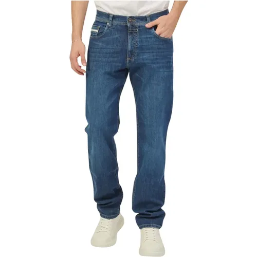 Regular Fit 5-Pocket Jeans Medium Wash , male, Sizes: W33, W38, W40, W36, W34, W31, W44 - Bugatti - Modalova