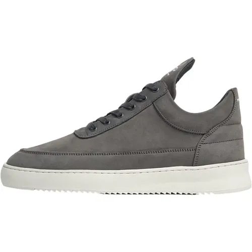 Low Top Ripple Nubuck Dark Grey - Eu39-Uk6-Usm7-Usw8.5 / Grey / Male , male, Sizes: 7 UK, 12 UK, 11 UK, 8 UK, 9 UK, 5 UK, 6 UK, 10 UK - Filling Pieces - Modalova