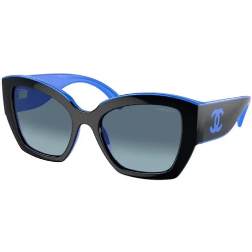 Stilvolle Schwarze Sonnenbrille mit Blauen Gläsern - Chanel - Modalova