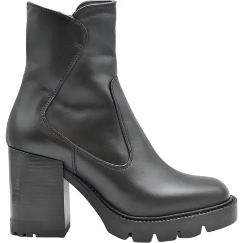 Heeled Boots , female, Sizes: 6 UK, 7 UK - Janet & Janet - Modalova