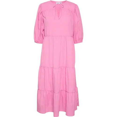Feminine Maxi Dress with Flounces and Relaxed Silhouette , female, Sizes: 2XL, L, XL, S - Saint Tropez - Modalova