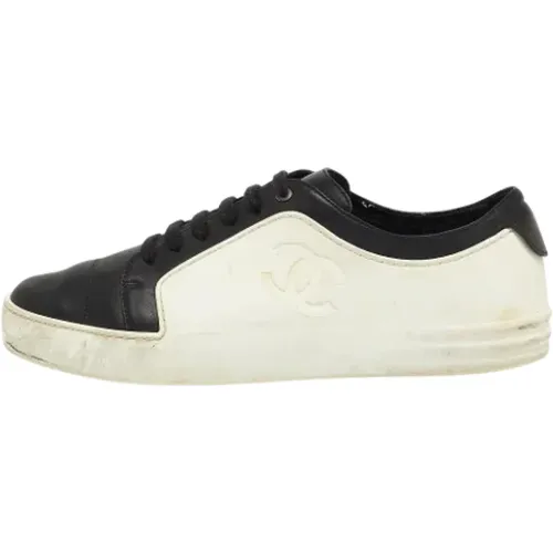 Pre-owned Leather sneakers , female, Sizes: 7 UK - Chanel Vintage - Modalova