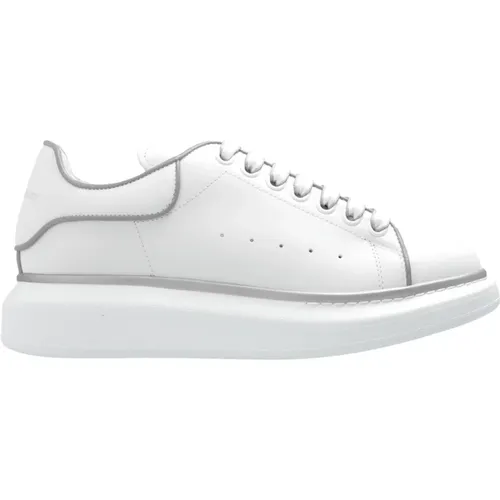 Oversized Sneakers Silver Accents , female, Sizes: 6 1/2 UK, 2 UK - alexander mcqueen - Modalova