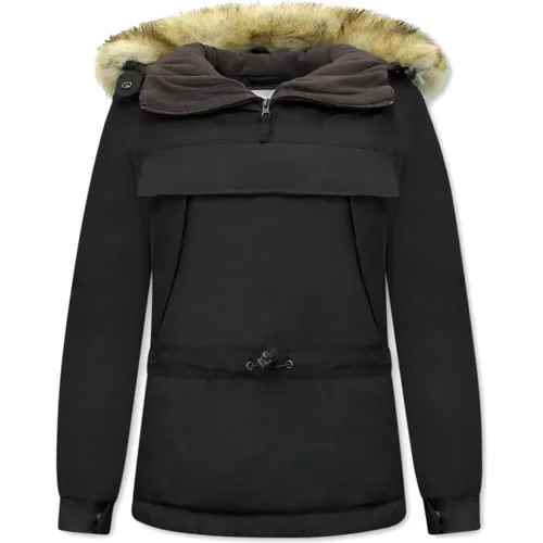 Short Parka Jacket for Women - 8691 , female, Sizes: S - Matogla - Modalova
