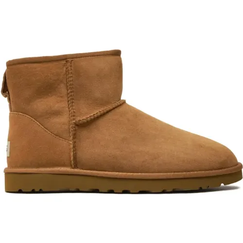 Classic Winter Boots , male, Sizes: 10 UK, 8 UK, 12 UK, 9 UK, 11 UK, 7 UK - Ugg - Modalova