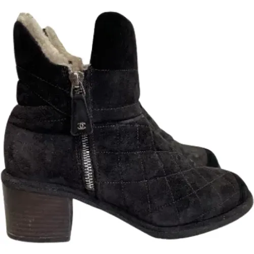 Pre-owned Suede boots , female, Sizes: 3 UK - Chanel Vintage - Modalova