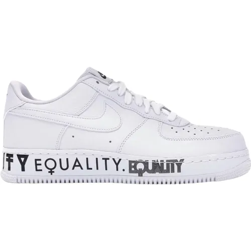 Limitierte Auflage Gleichheit Sneakers , Herren, Größe: 39 EU - Nike - Modalova