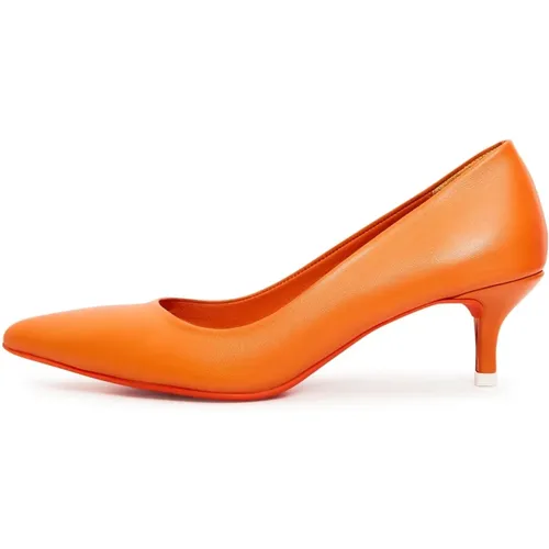 Elegant Luxe Pumps - Cesare Gaspari - Modalova