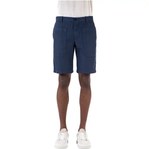 Shorts with Maxi Pockets , male, Sizes: W32 - Eleventy - Modalova