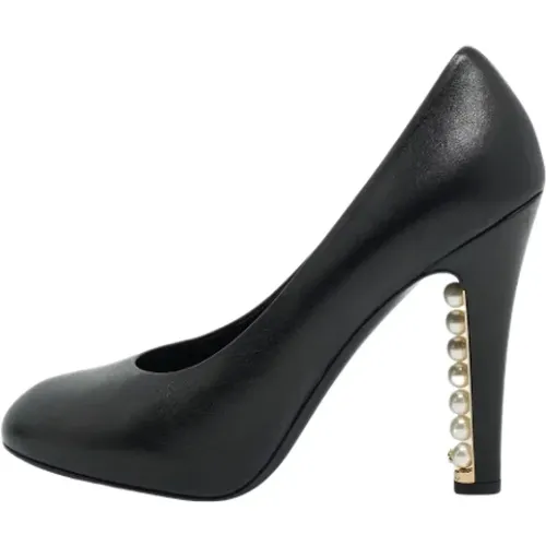 Pre-owned Leather heels , female, Sizes: 6 UK - Chanel Vintage - Modalova