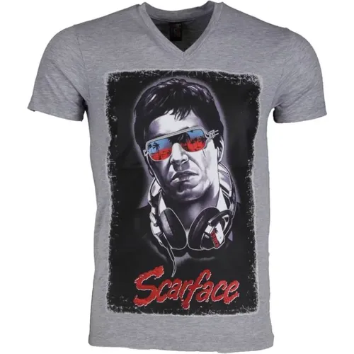 Scarface Headphone - T-Shirt Herren - 2307G - Local Fanatic - Modalova