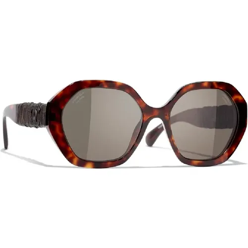 Oval Sunglasses in Havana Color , female, Sizes: 55 MM - Chanel - Modalova