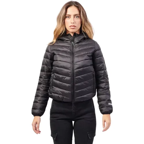 Kurze Schwarze Steppjacke mit Kapuze , Damen, Größe: L - Invicta - Modalova