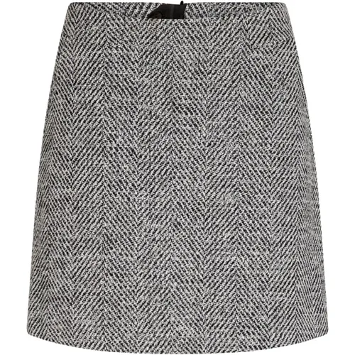 Trendy Short Skirts for Women , female, Sizes: M - Co'Couture - Modalova