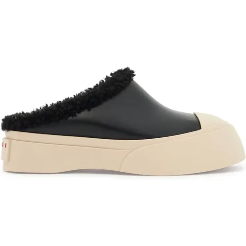 Shearling leather clog with rubber sole , female, Sizes: 5 UK, 7 UK, 6 UK - Marni - Modalova