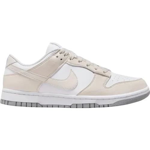 Dunk Low Next Nature White Light Orewood Brown , Damen, Größe: 39 EU - Nike - Modalova