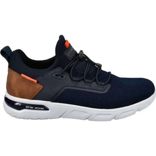 Leisure Sneakers for Men , male, Sizes: 10 UK - Bugatti - Modalova