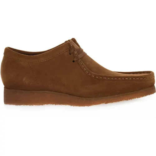 Wallabee Shoes , male, Sizes: 9 UK, 11 UK, 8 UK, 6 UK, 10 1/2 UK, 7 1/2 UK, 10 UK, 7 UK, 8 1/2 UK - Clarks - Modalova
