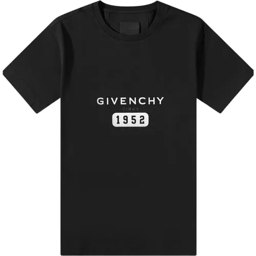 Reverse Logo T-Shirt , male, Sizes: S - Givenchy - Modalova