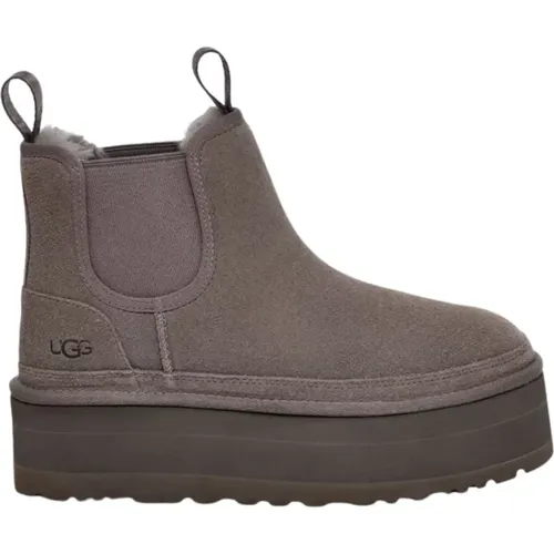 Graue Flache Schuhe Neumel Platform Chelsea - Ugg - Modalova