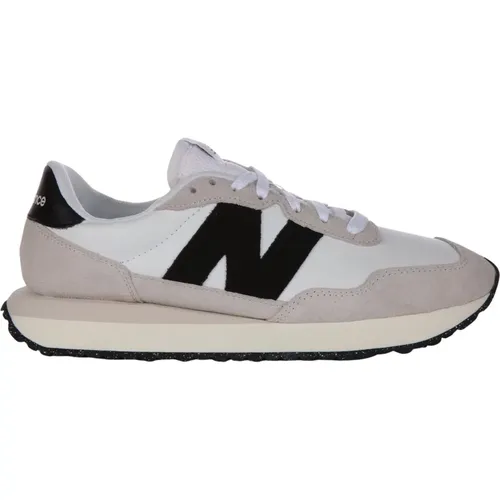 Retro Style Sneakers White Black Women , male, Sizes: 7 1/2 UK, 7 UK, 6 1/2 UK, 8 1/2 UK - New Balance - Modalova