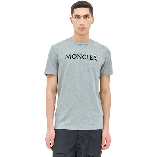 Besticktes Logo Patch Baumwoll T-Shirt , Herren, Größe: M - Moncler - Modalova