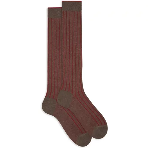 Herren lange graue plattierte Baumwollsocken mit breitem Rippenmuster - Gallo - Modalova