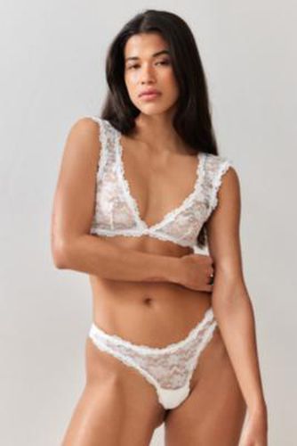 Aria Stretch Lace Thong - White XL at Urban Outfitters - Out From Under - Modalova