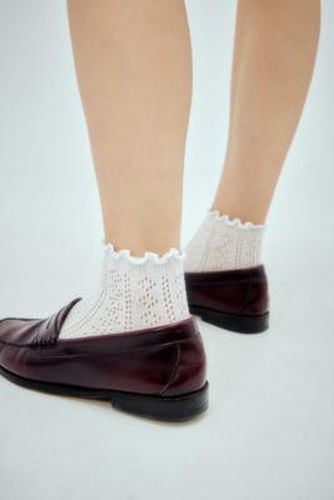 Pointelle Lettuce-Edge Ankle Socks - White at Urban Outfitters - Out From Under - Modalova