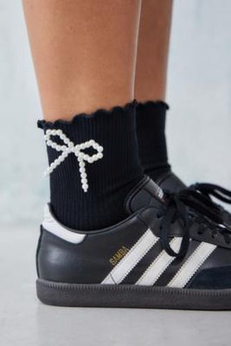 Lettuce Edge Pearl Bow Socks - Black at Urban Outfitters - Out From Under - Modalova