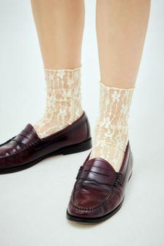 Lace Slouch Socks - White at Urban Outfitters - Out From Under - Modalova