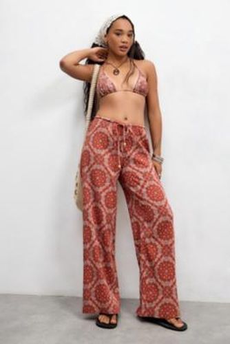 Ellie Bandana Print Beach Trousers - XS at Urban Outfitters - Out From Under - Modalova