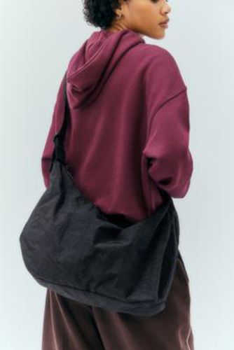 Black Large Nylon Crescent Bag - Black at Urban Outfitters - BAGGU - Modalova