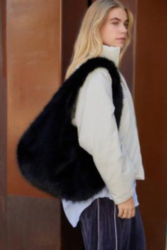 UO Jesse Faux Fur Shoulder Bag - at - Urban Outfitters - Modalova