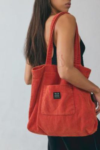 UO Corduroy Pocket Oversized Tote Bag - Red 13cm x H: 36cm x W: 33cm at - Urban Outfitters - Modalova