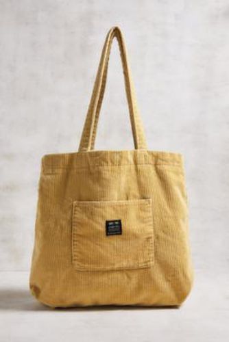 UO Corduroy Pocket Oversized Tote Bag - Yellow 13cm x H: 36cm x W: 33cm at - Urban Outfitters - Modalova