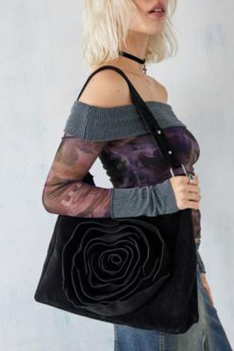 UO Corsage Suede Slouch Bag - Black at - Urban Outfitters - Modalova