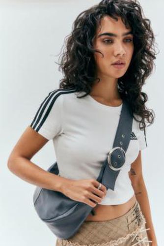 UO Leather Buckle Crossbody Sling Bag - Grey at - Urban Outfitters - Modalova