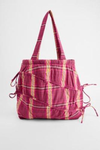 Wavy Bow Tote Bag - ALL at Urban Outfitters - Damson Madder - Modalova