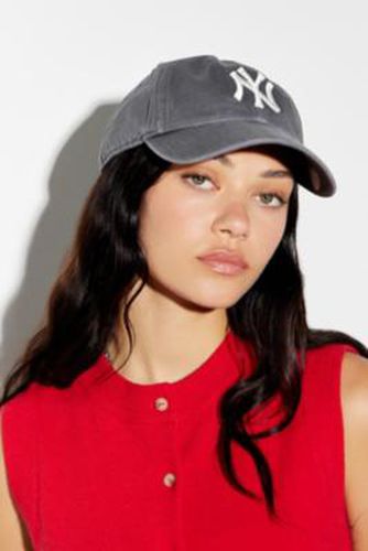 Brand '47 Brand NY Yankees Clean Up Cap - Grey at Urban Outfitters - ’47 Brand - Modalova