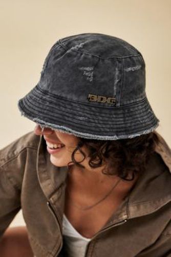 Distressed Denim Bucket Hat - at Urban Outfitters - BDG - Modalova