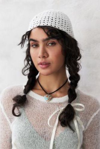Knit Skull Cap - White at Urban Outfitters - Kimchi Blue - Modalova